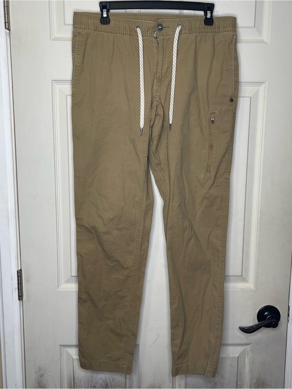 Vuori Men's Ripstop V412 Pants Tan Drawstring Cargo Pocket Rise Shine Sz L